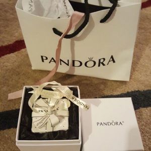 Pandora Ornament with accessory cloth